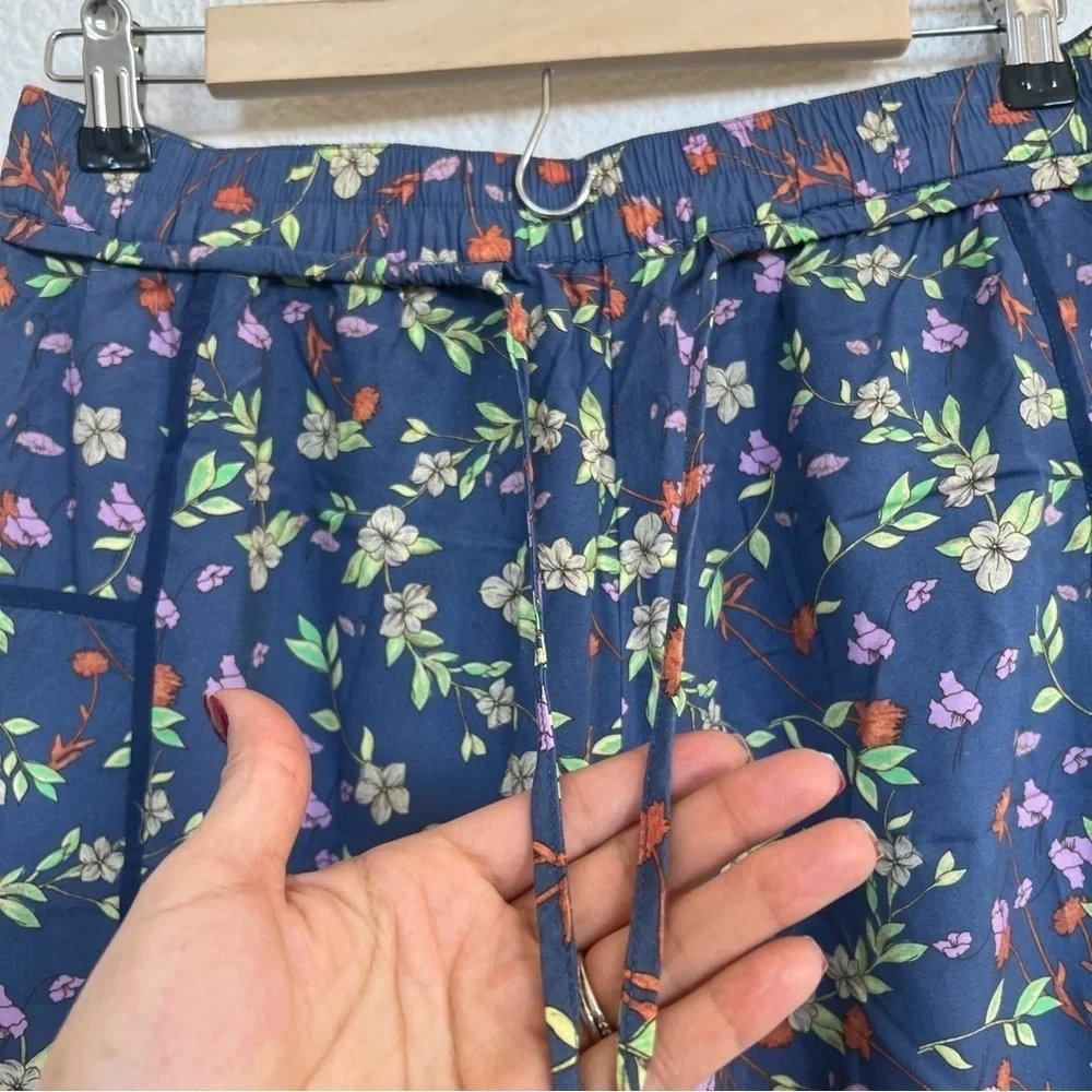 Anthropologie- Blossoming Bermuda Floral High Rise Shorts- Small